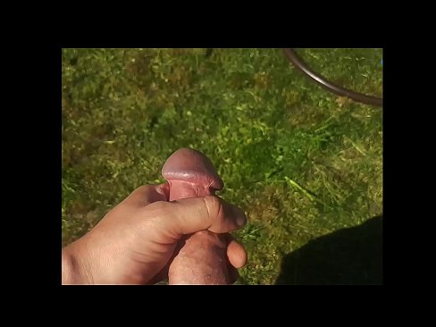 ❤️ Horúca kočka si nechá jebnúť ružovú kundičku a vystrieka sa so squirtom v letnej záhrade ❤️ Krásne porno na sk.killvs.top ❤