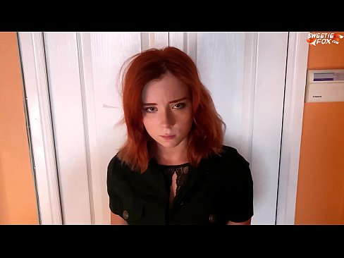 ❤️ Ochranka potrestala peknú ženu za krádež v obchode - sperma v ústach ❤️ Krásne porno na sk.killvs.top ❤